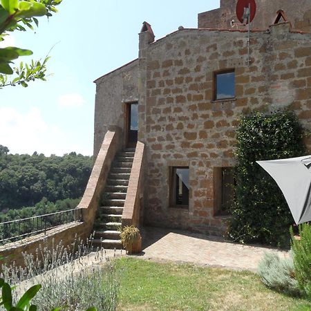 ピティリアーノ Un Giardino Nel Tufo Bed & Breakfast エクステリア 写真